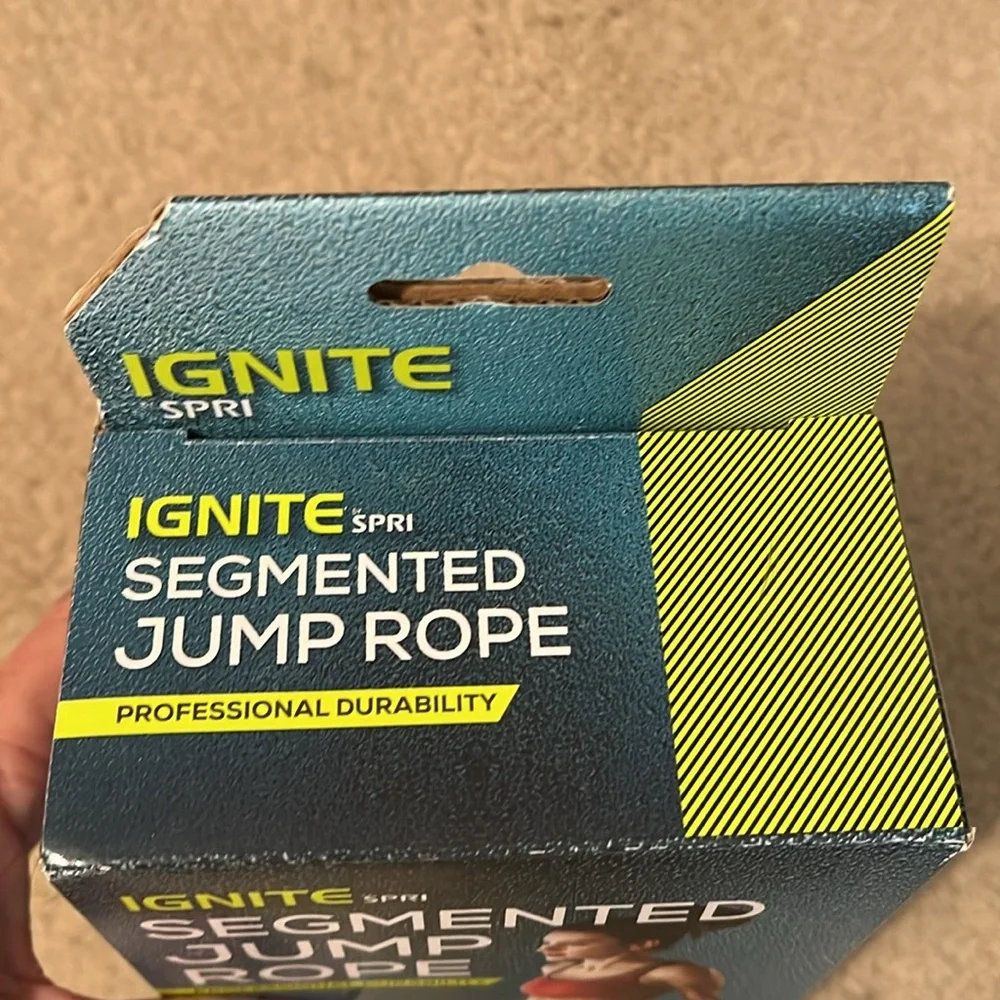 NIB Ignite by SPRI Segmented Jump Rope - Picture 7 of 11